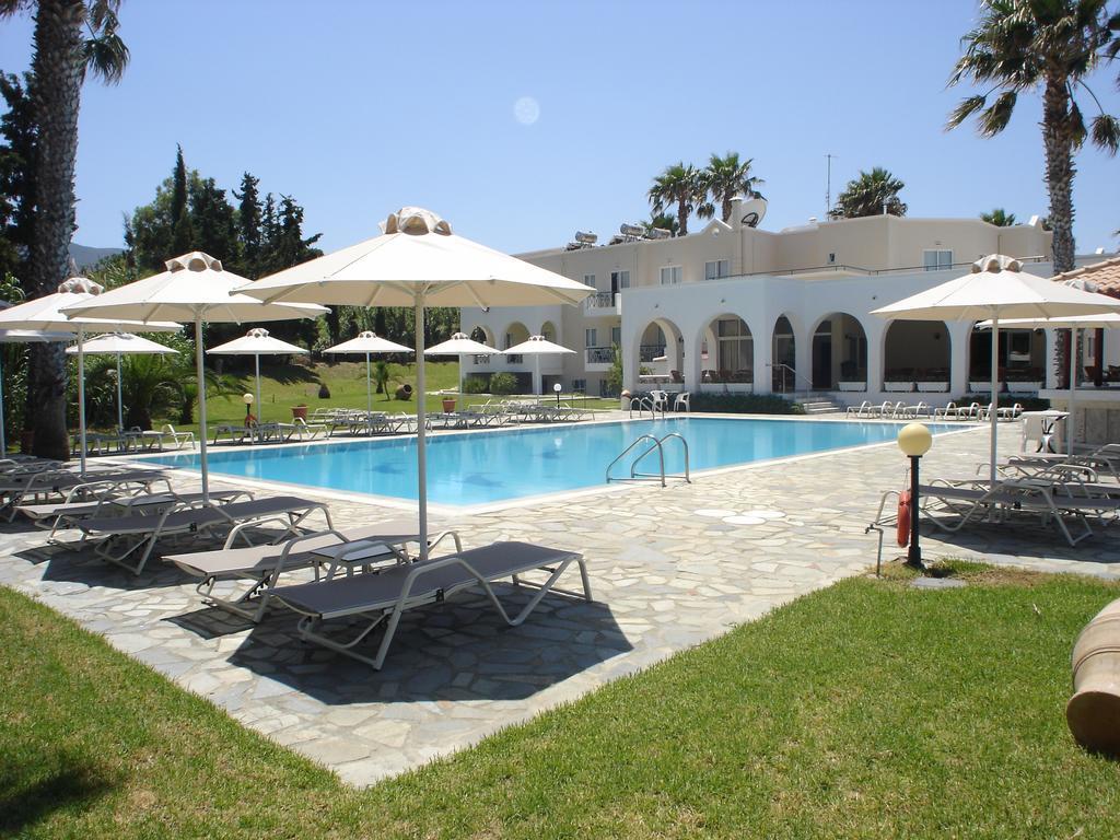 Andromeda Hotel Apartments Psalidi  Exterior foto
